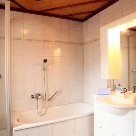 Johann In With Balcony, Cleaning Included * Wald im Pinzgau