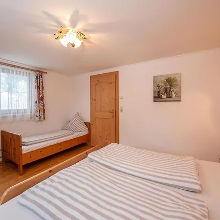 Johann In With Balcony, Cleaning Included * Wald im Pinzgau