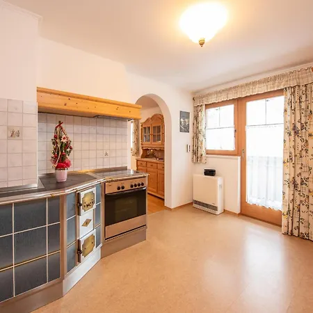 Johann In With Balcony, Cleaning Included Apartment Wald im Pinzgau