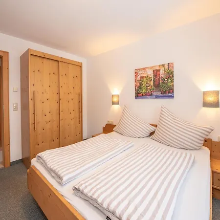 Apartment Johann In With Balcony, Cleaning Included Wald im Pinzgau
